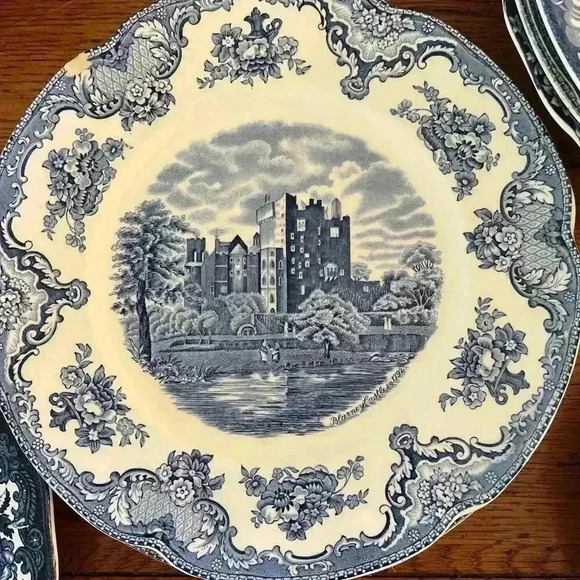 Johnson Brothers Old Britain Castles Blarney Castle 2 two plates with chips - Picture 1 of 9